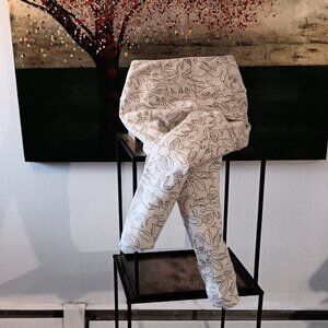 GRAPHIC CREAM & BLACK LEGGINGS, SMALL, POLY.